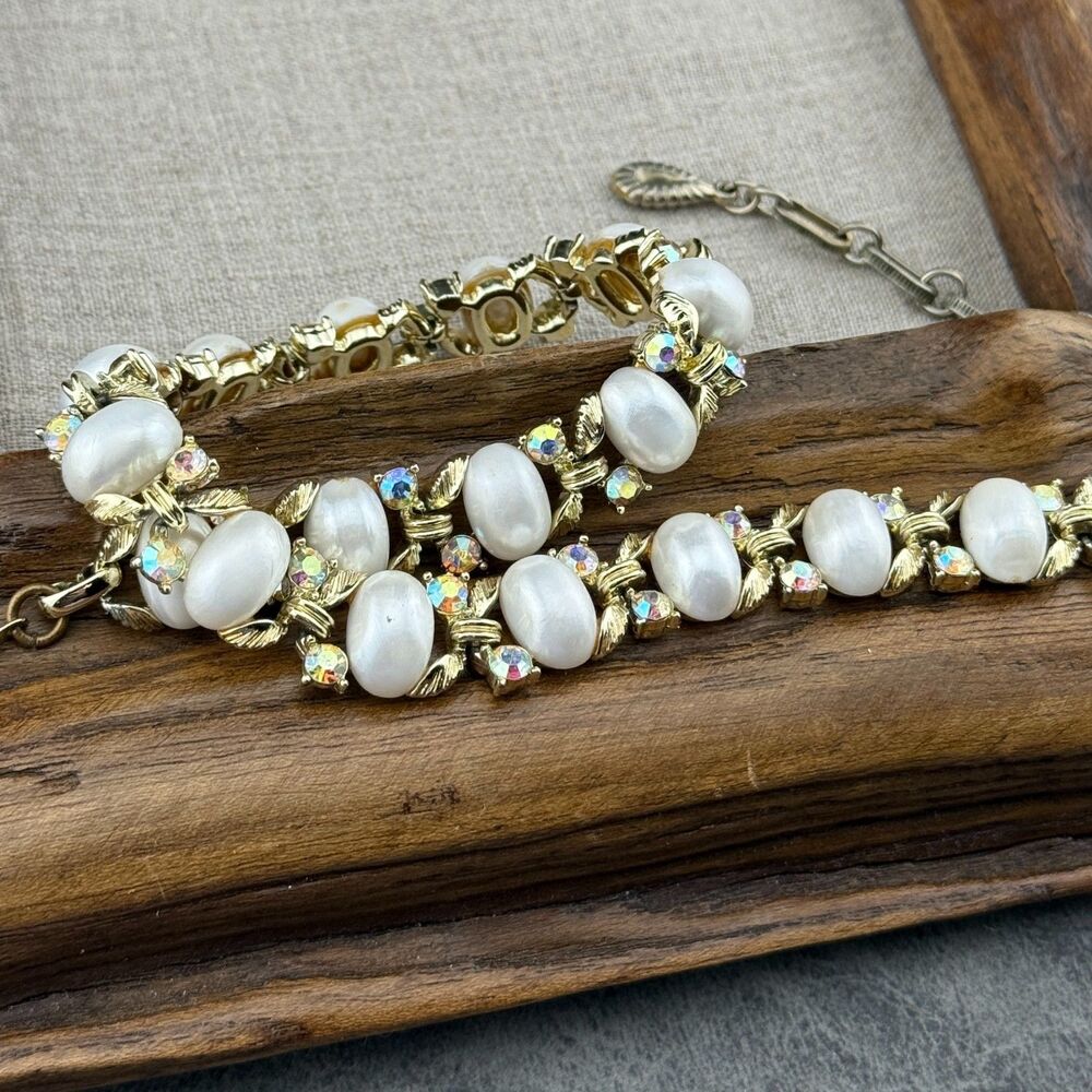 Vintage Lisner Gold-tone Oval Faux Pearl AB Rhinestones Collar Chocker Necklace